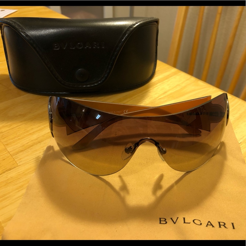authentic bvlgari sunglasseswith case and cloth